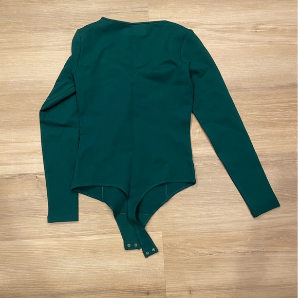 Abercrombie & Fitch S Square & Sweetheart Neckline Bodysuit - Picture 3 of 3